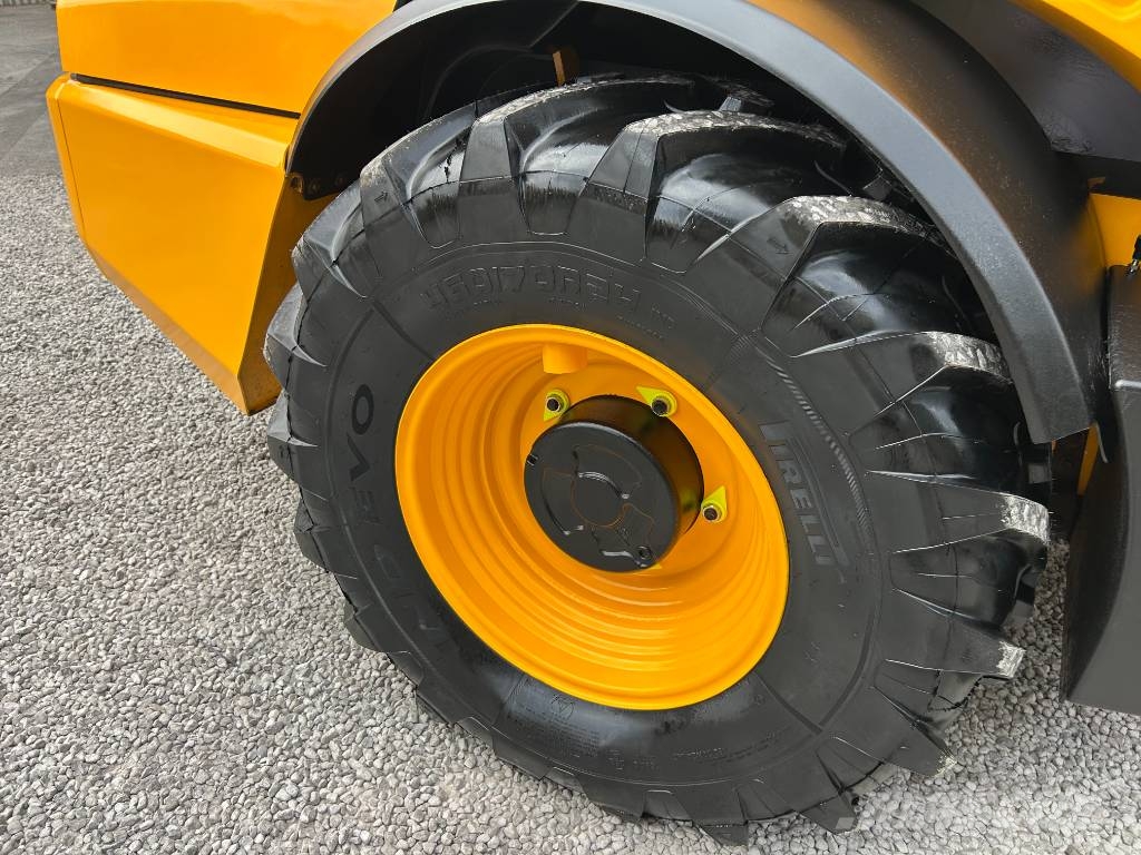 JCB TM320S 農業用テレハンドラー