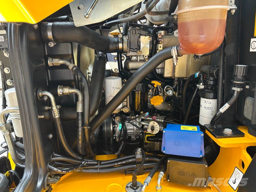 JCB TM320S 農業用テレハンドラー