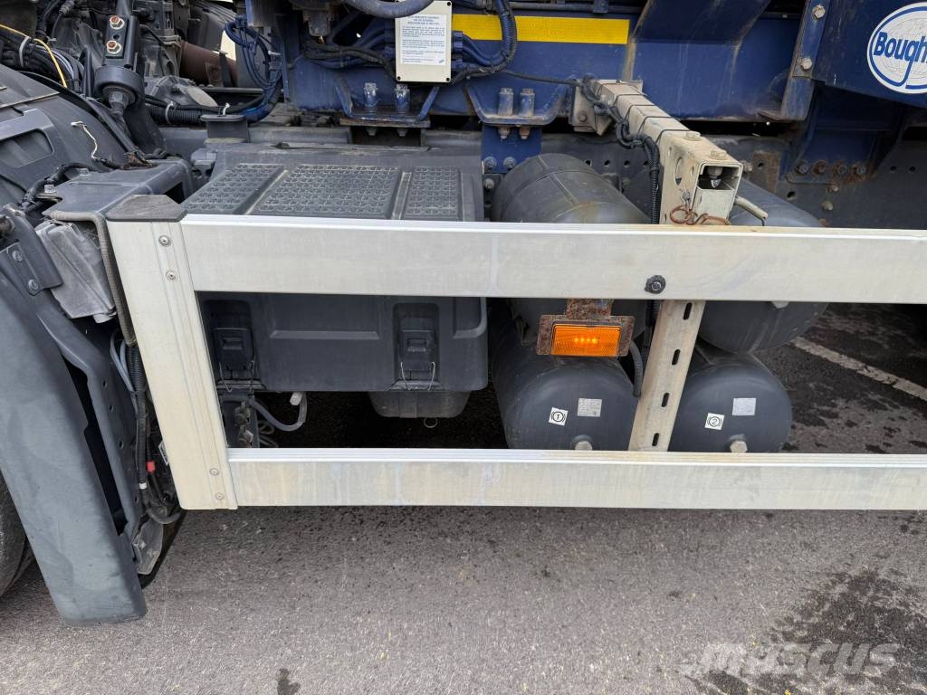 Scania L 360 Hook Loader Kroghejs