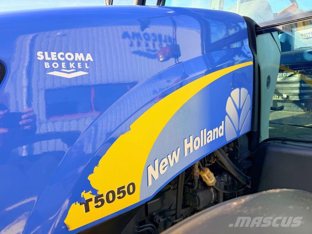 New Holland T5050 Kruip, Shuttle Tractores