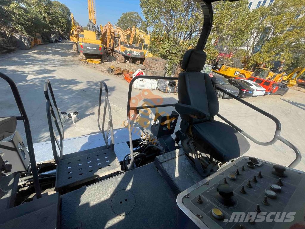 XCMG RP 903 瀝青攤舖機/鋪路機