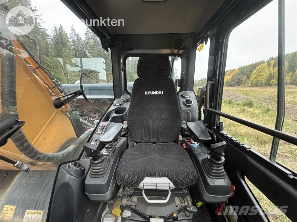 Hyundai HX220L Kāpurķēžu ekskavatori