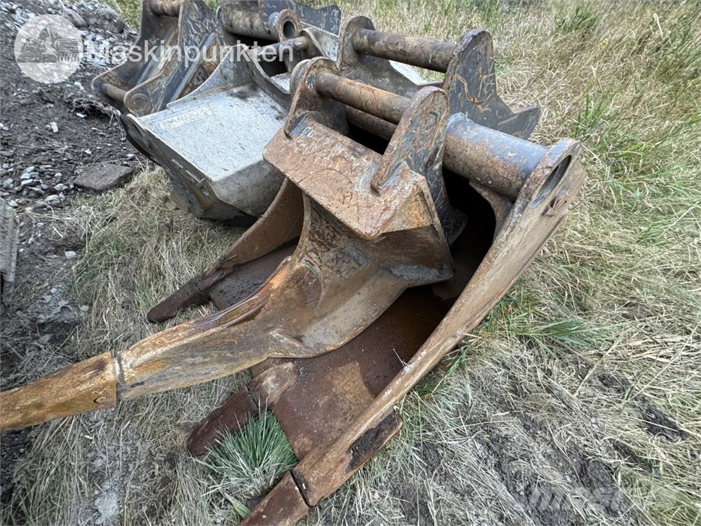 Hyundai HX220L Kāpurķēžu ekskavatori