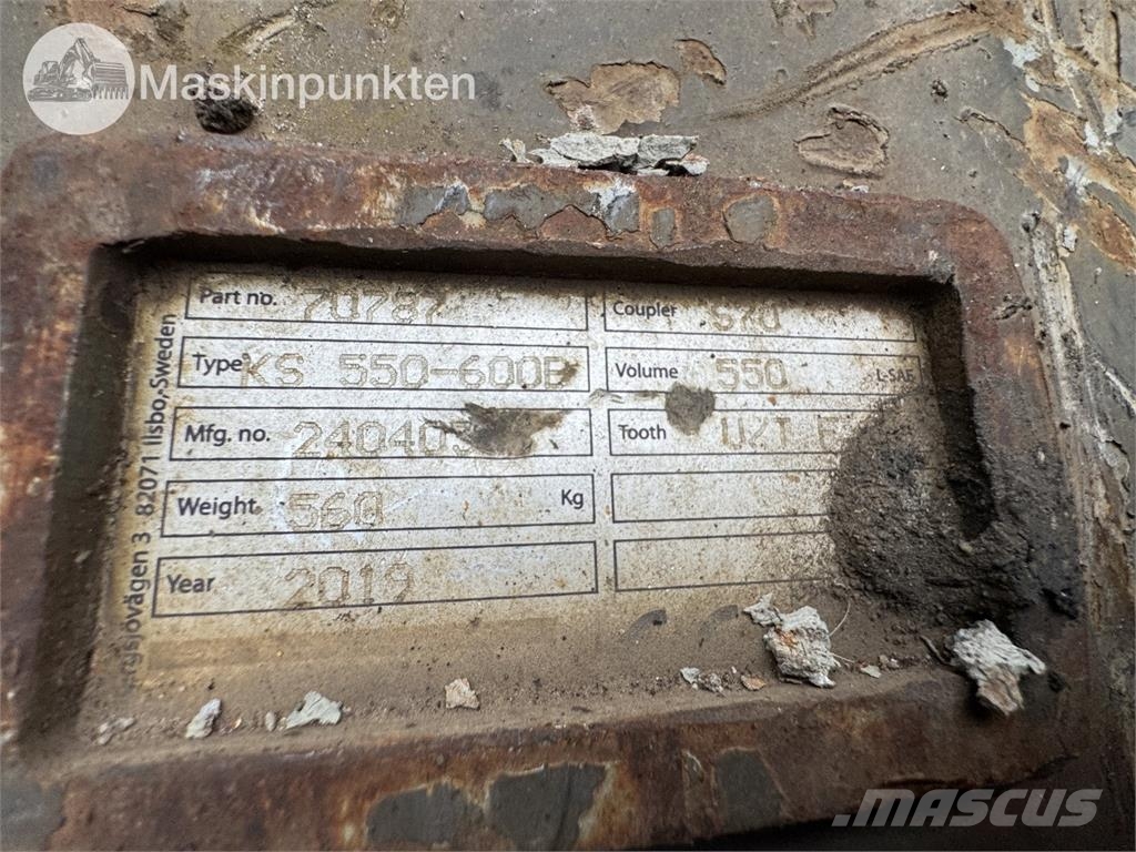 Hyundai HX220L Kāpurķēžu ekskavatori