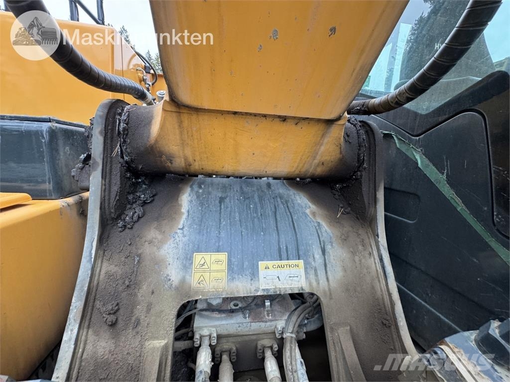 Hyundai HX220L Kāpurķēžu ekskavatori