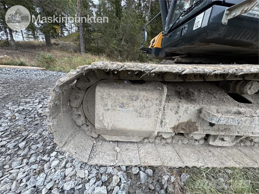 Hyundai HX220L Kāpurķēžu ekskavatori