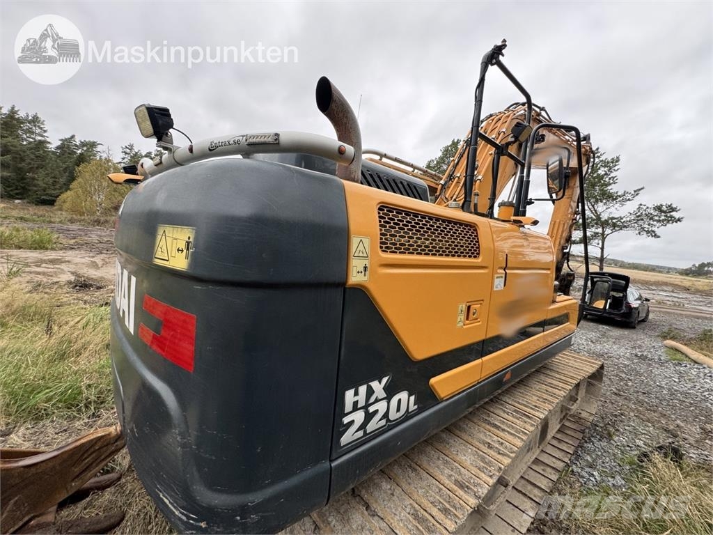 Hyundai HX220L Kāpurķēžu ekskavatori