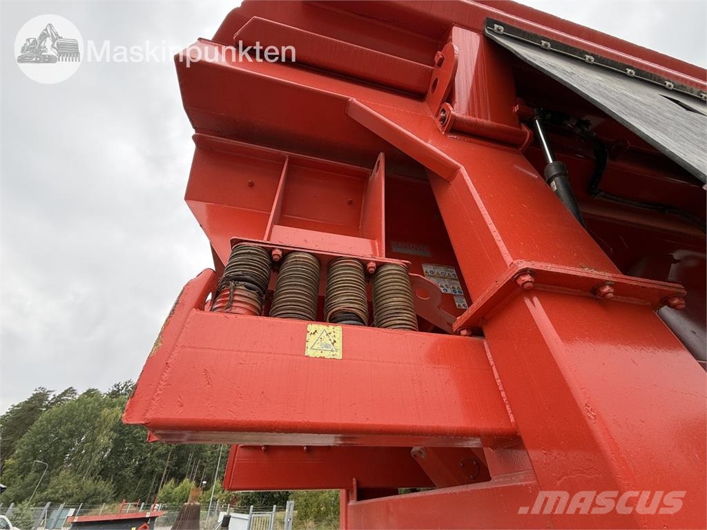 Sandvik UJ440I Mobile knusere