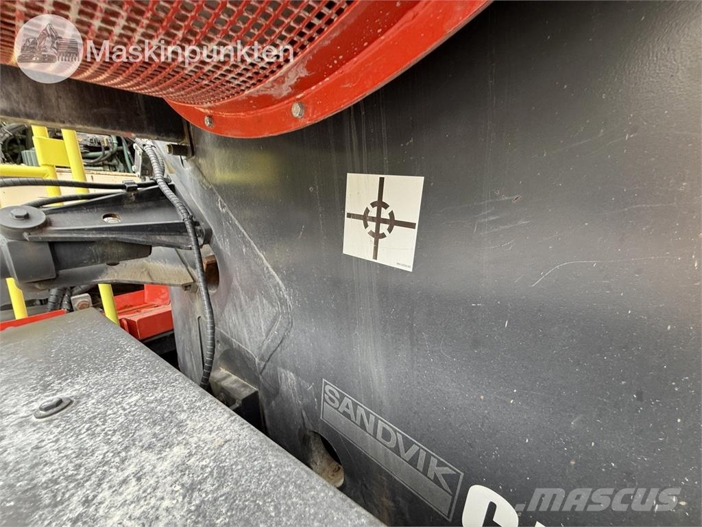 Sandvik UJ440I Mobile knusere