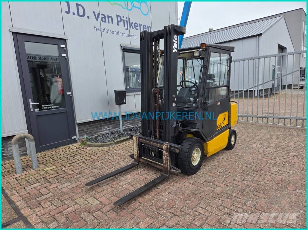 Yale GLP25TF 2.5t triplex5.25m+sideshift+cabin Plinski viljuškari