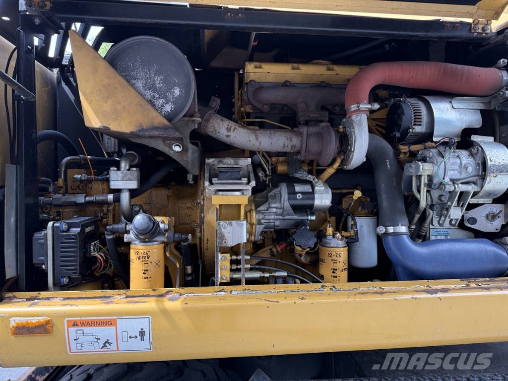 CAT M 313 D Wielgraafmachines