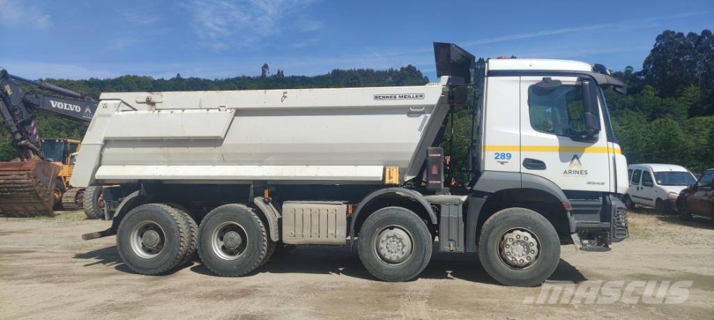 Mercedes-Benz Arocs 3243 شاحنات قلابة