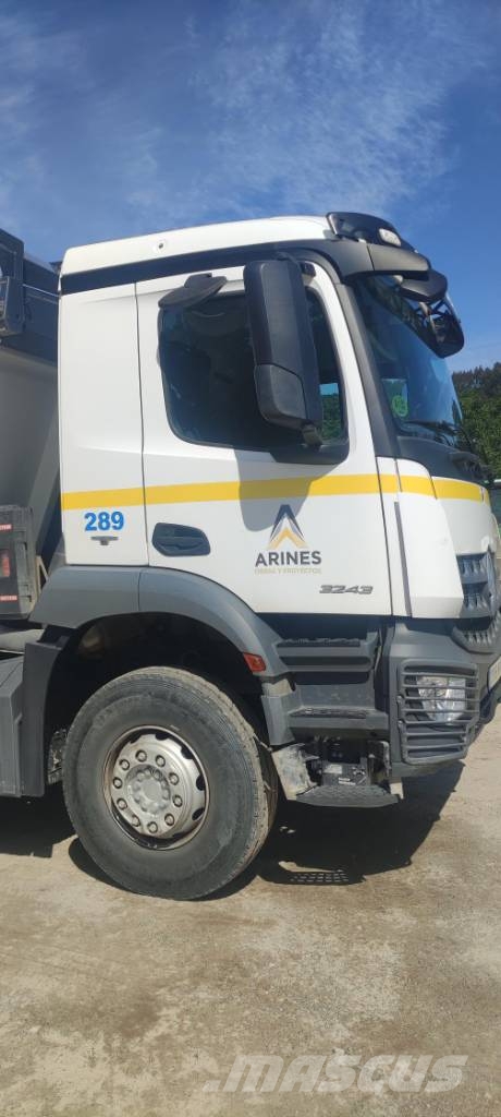 Mercedes-Benz Arocs 3243 شاحنات قلابة