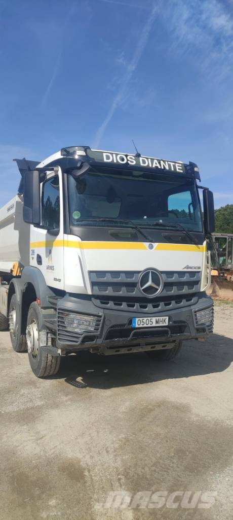 Mercedes-Benz Arocs 3243 شاحنات قلابة