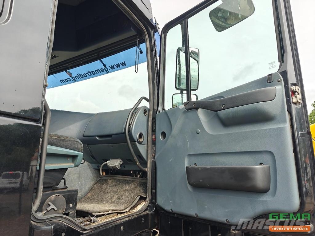 DAF AK48XS XF95.530 8x2/4 SpaceCab Euro3 - 30T Hook Ar Camiones polibrazo