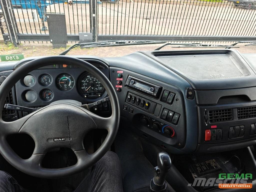 DAF AK48XS XF95.530 8x2/4 SpaceCab Euro3 - 30T Hook Ar Camiones polibrazo