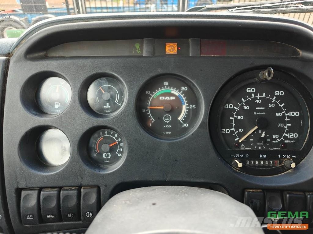 DAF AK48XS XF95.530 8x2/4 SpaceCab Euro3 - 30T Hook Ar Camiones polibrazo