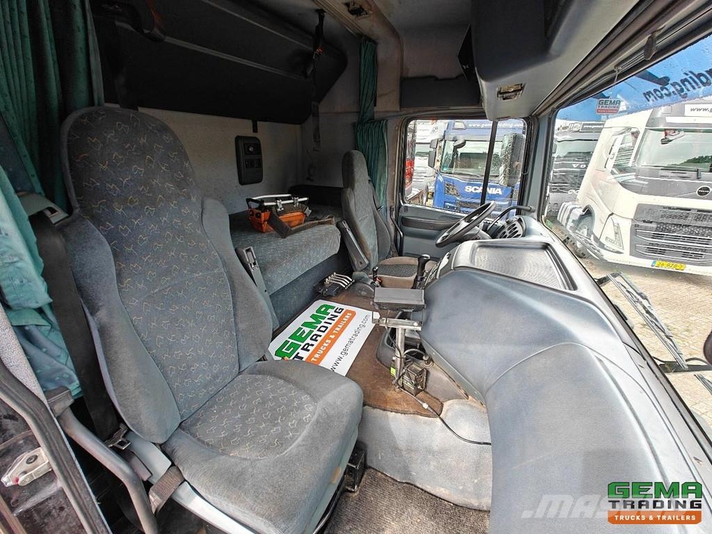 DAF AK48XS XF95.530 8x2/4 SpaceCab Euro3 - 30T Hook Ar Camiones polibrazo