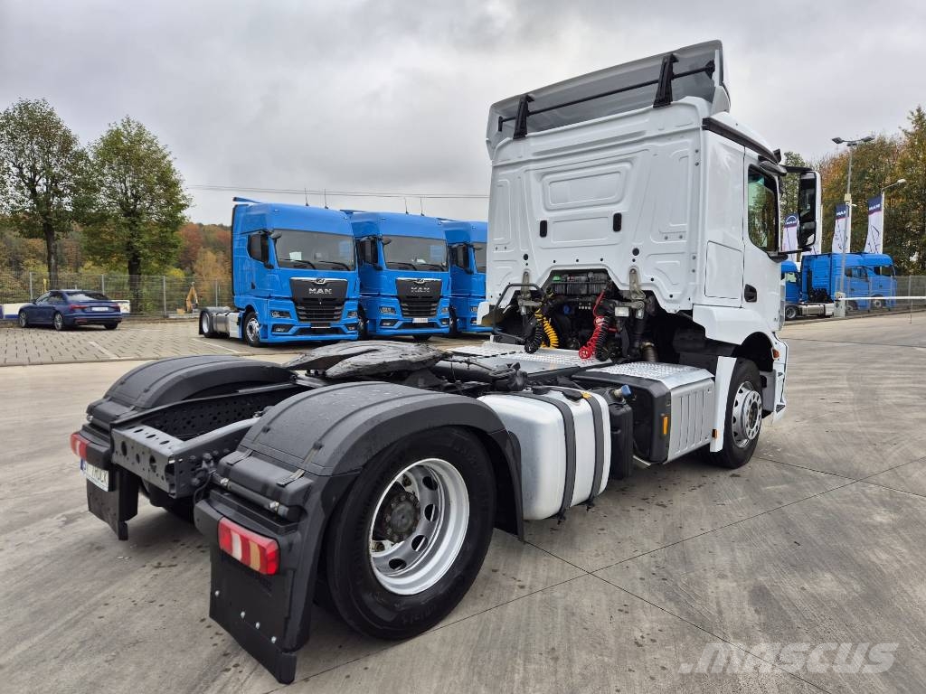 Mercedes-Benz ACTROS 1840 / MOTORSCHDEN /STANDARD Тягачі