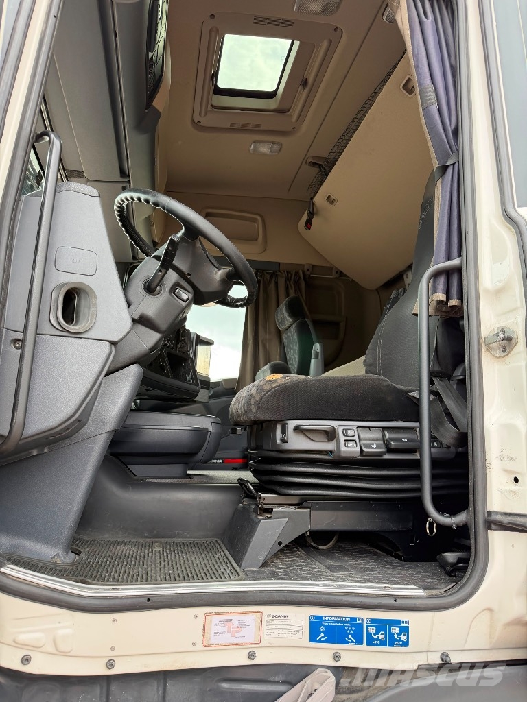 Scania R580LB8x4*4NB Camiones con chasís y cabina