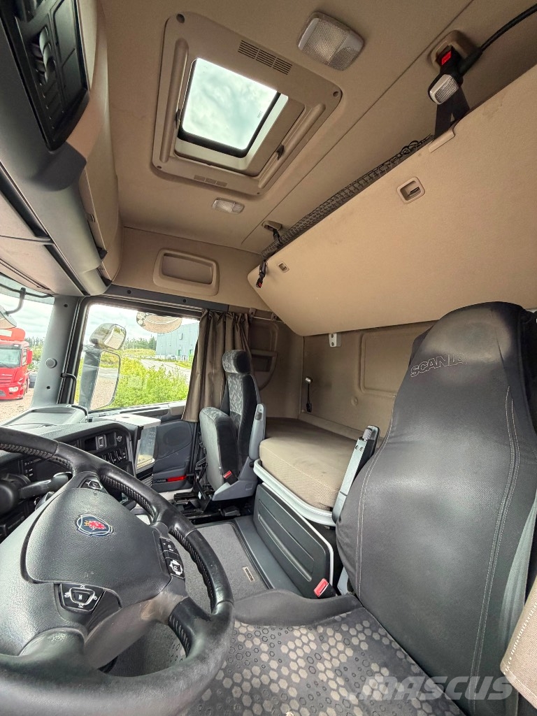Scania R580LB8x4*4NB Camiones con chasís y cabina