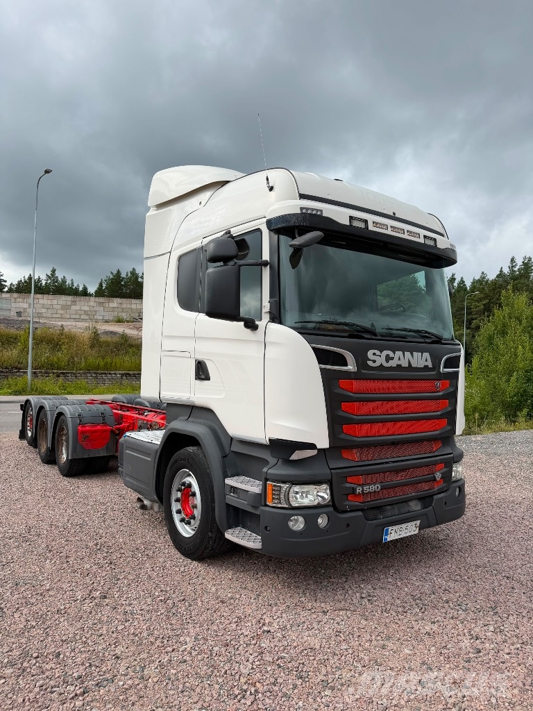 Scania R580LB8x4*4NB Camiones con chasís y cabina