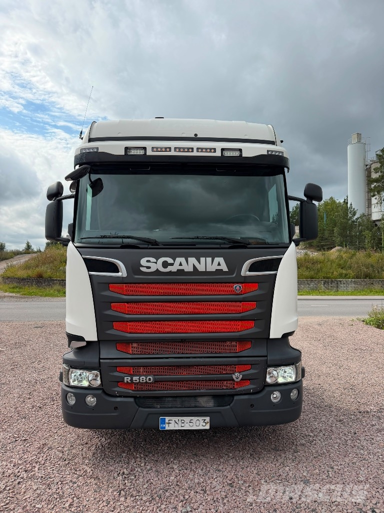 Scania R580LB8x4*4NB Camiones con chasís y cabina