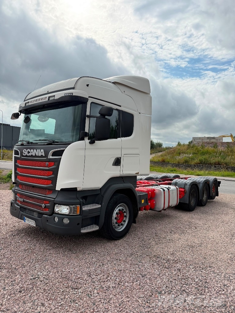 Scania R580LB8x4*4NB Camiones con chasís y cabina