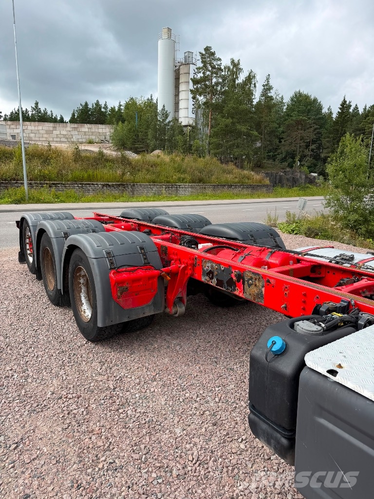 Scania R580LB8x4*4NB Camiones con chasís y cabina