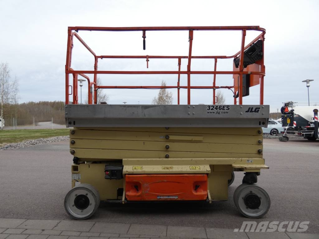 JLG 3246 ES Schaarhoogwerkers