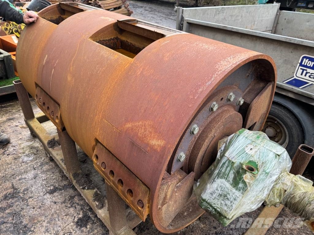 Bandit 2680 T BEAST RECYCLER Medienos smulkintuvai