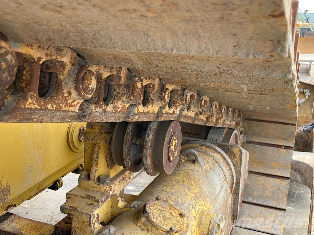 CAT D6T LGP Spycharki gąsienicowe