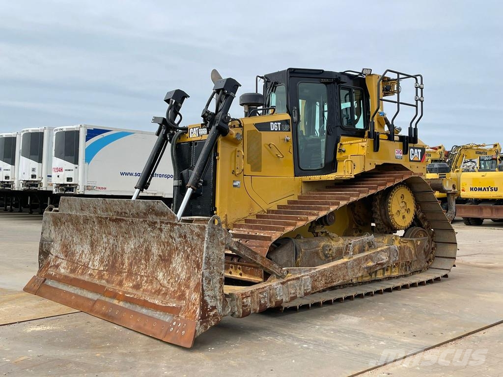 CAT D6T LGP Telaketjupuskutraktorit