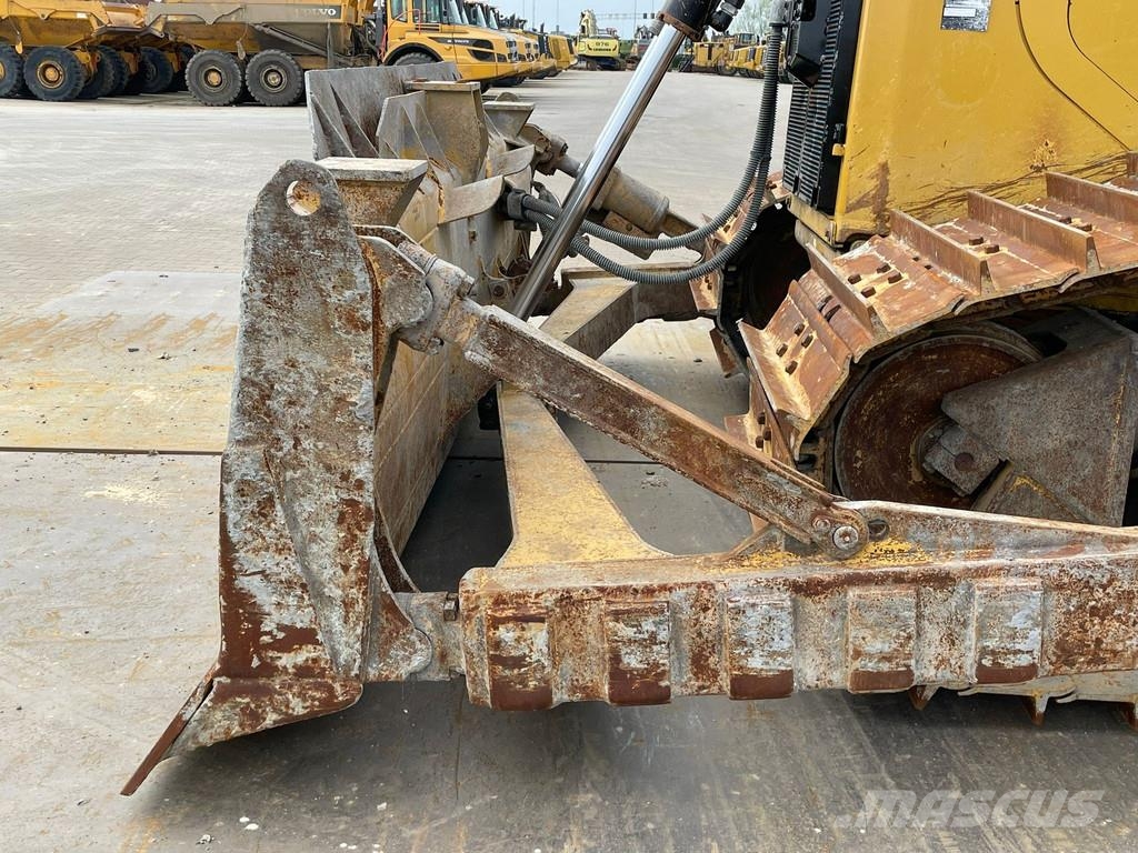 CAT D6T LGP Telaketjupuskutraktorit