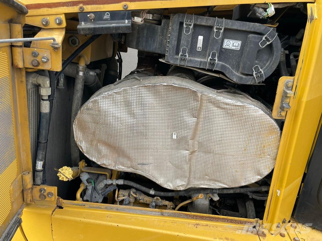CAT D6T LGP Telaketjupuskutraktorit