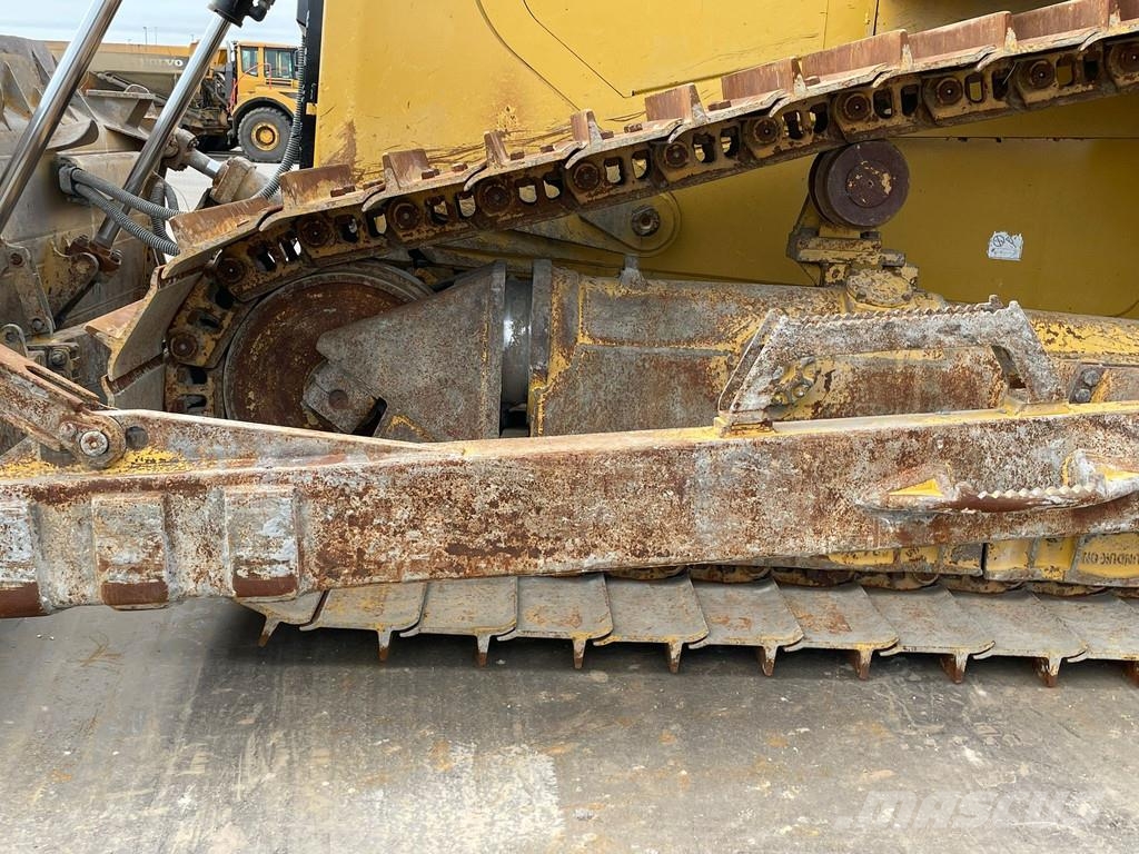 CAT D6T LGP Telaketjupuskutraktorit