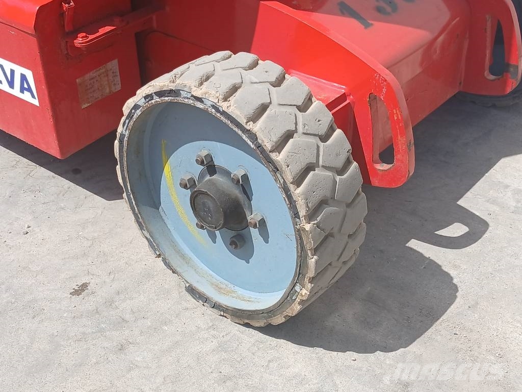 Manitou 150 AET JC Gelenkteleskoparbeitsbühnen