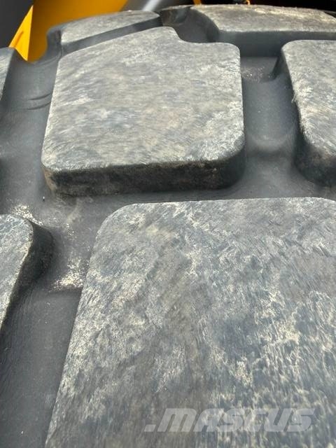 Volvo L90H / L90H2 -24 fullutrustad Læssemaskiner på hjul