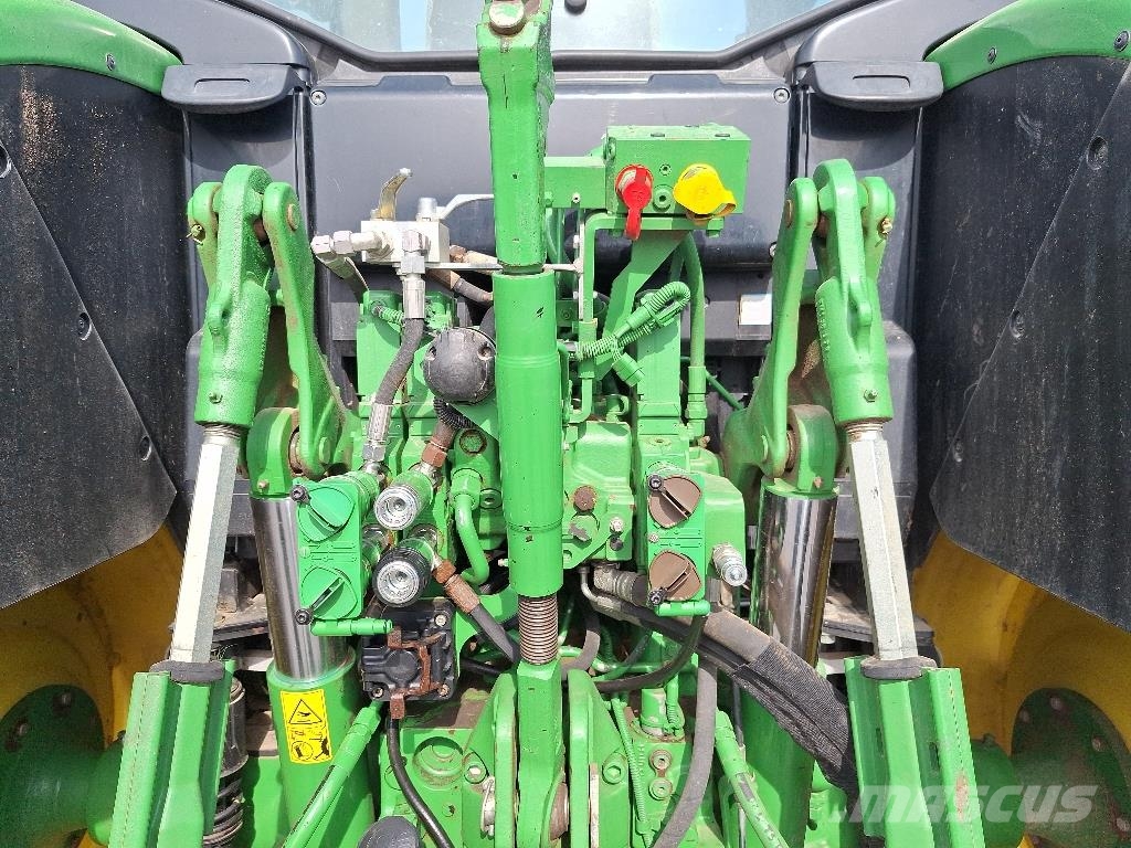 John Deere 6110M Traktoren