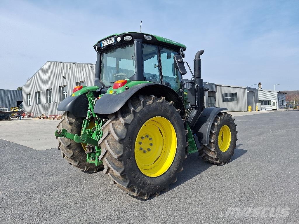 John Deere 6110M Traktoren