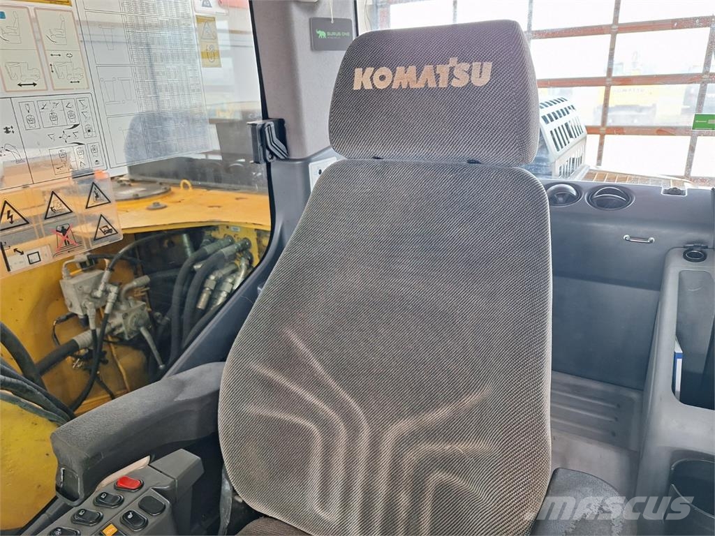 Komatsu PW 148 - 8 4X4 Stavebnictví - ostatní