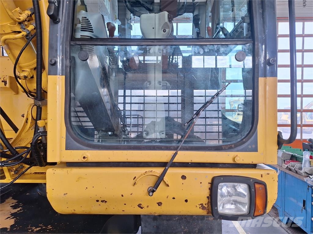 Komatsu PW 148 - 8 4X4 Stavebnictví - ostatní