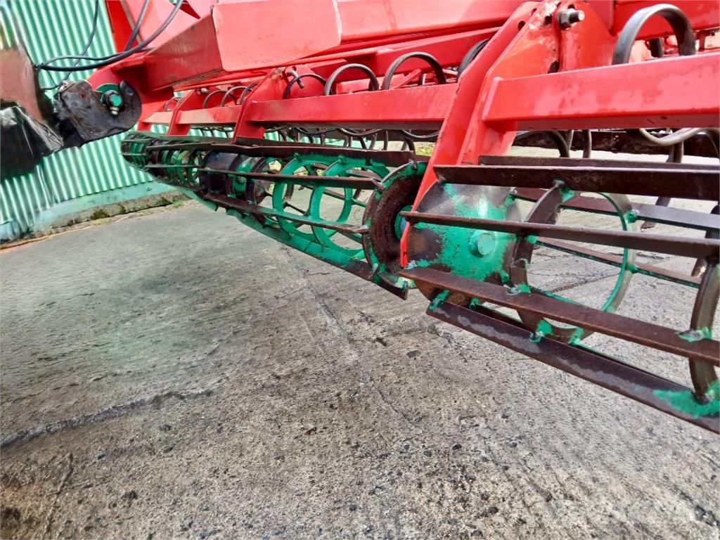  Sonstige Agro Masz AUC 600 Combination drills