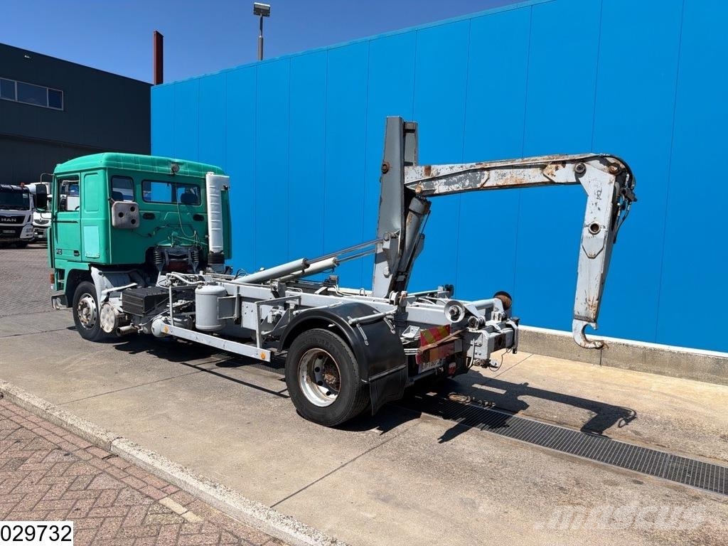 Volvo F10 Polybenne, PTO, Telma شاحنات الرافعات الخطافية