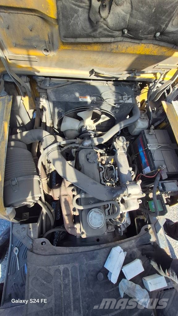 TCM FD 25 t3 Dyzeliniai krautuvai