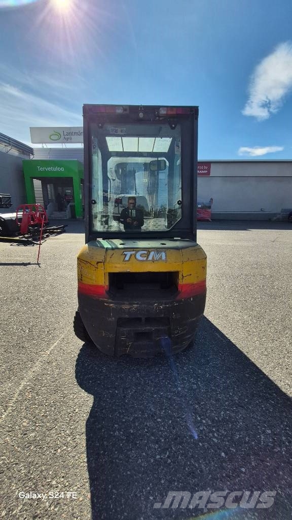 TCM FD 25 t3 Dyzeliniai krautuvai