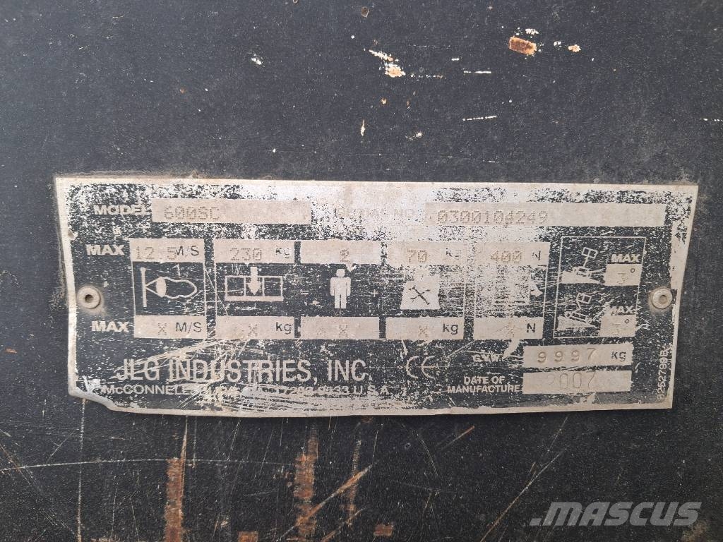 JLG 600 S C tela-alustainen Telescoophoogwerkers