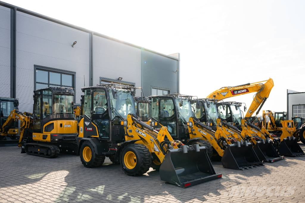 XCMG XC908HST لوادر صغيرة
