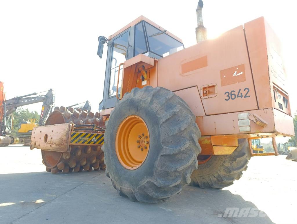 CAT CP 563 Vienvalča grunts veltņi