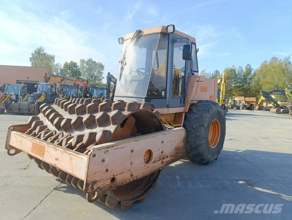 CAT CP 563 Vienvalča grunts veltņi